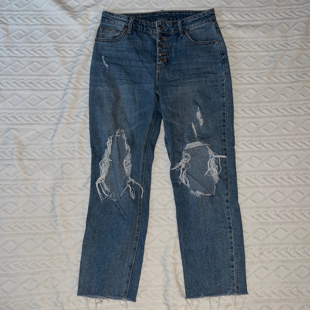 Wild Fable Cropped Boyfriend jeans, size 6. Button fly with distressing